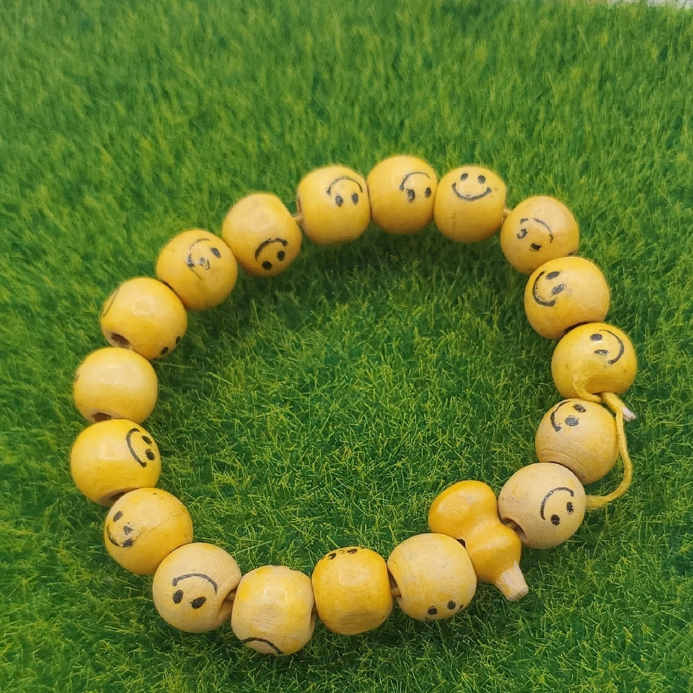 Happy Smile Bracelet‎ Yellow Beaded B3025